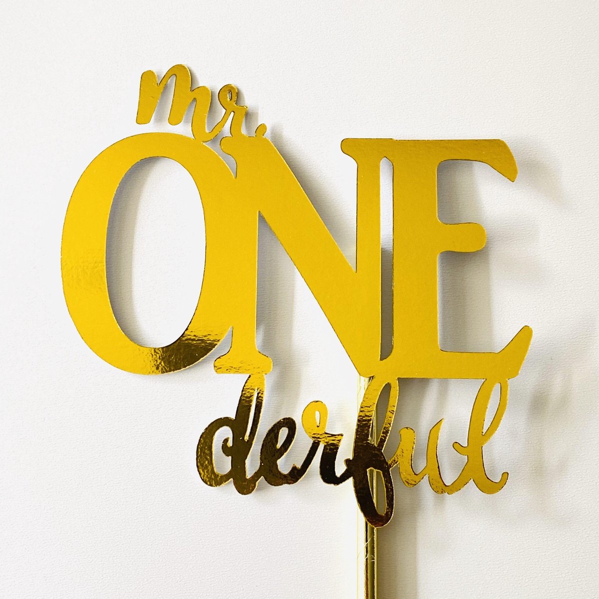 Taart topper|Cake topper|Verjaardag|Mr One Derful|Goud spiegel glans|Papier karton | 14x14 cm